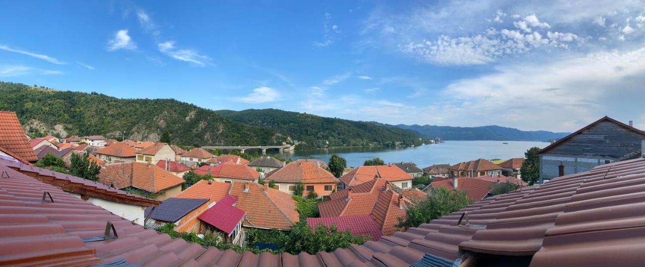 Apartament La Sika Orşova Exteriér fotografie