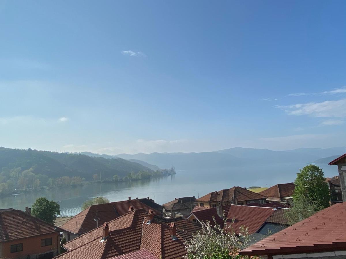 Apartament La Sika Orşova Exteriér fotografie