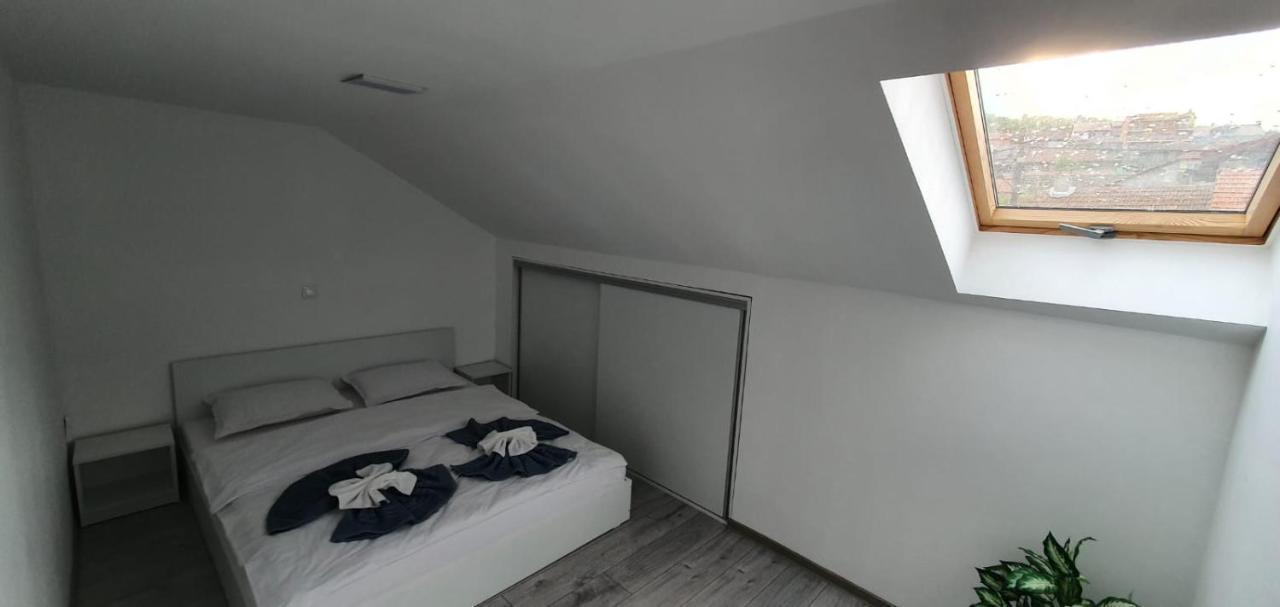 Apartament La Sika Orşova Exteriér fotografie