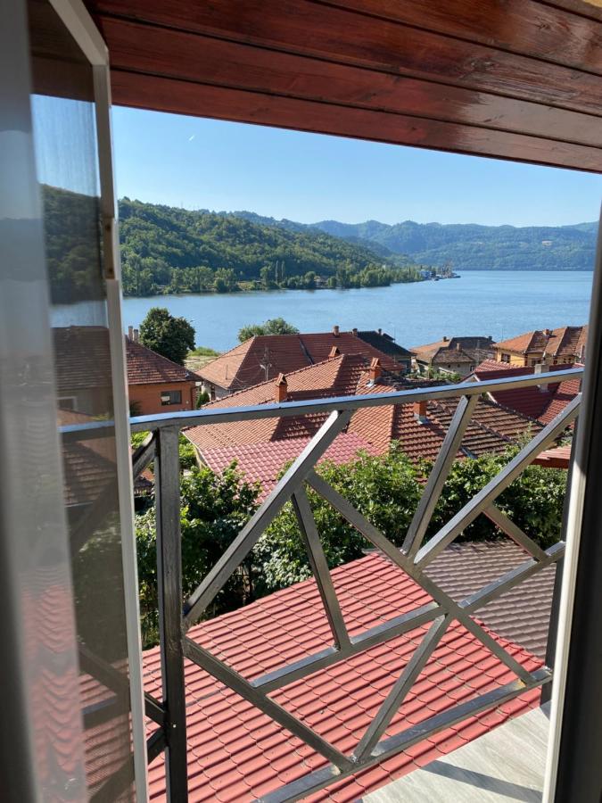 Apartament La Sika Orşova Exteriér fotografie