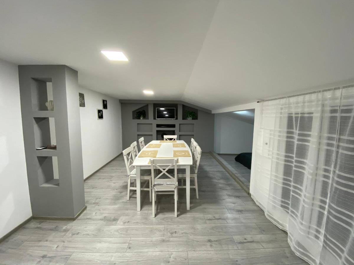 Apartament La Sika Orşova Exteriér fotografie